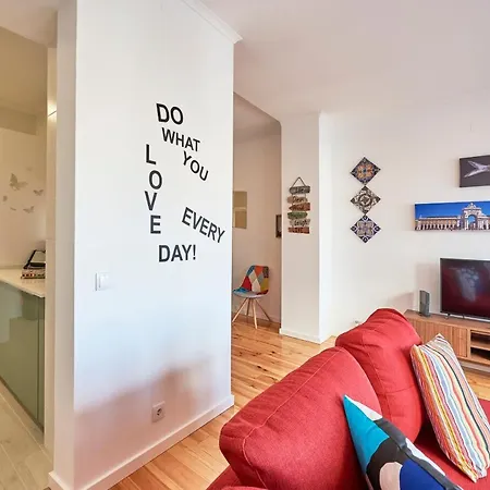 New!! Hearth Apartment