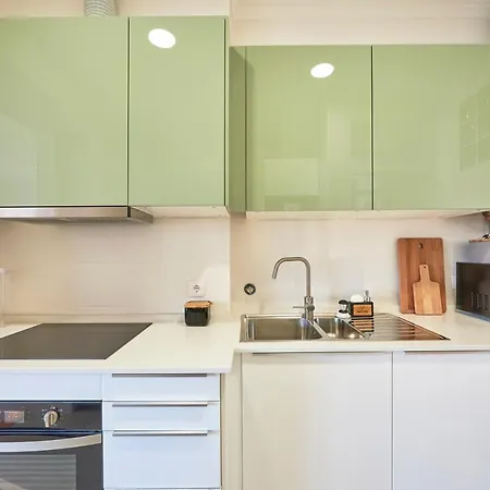 New!! Hearth * Lisbon