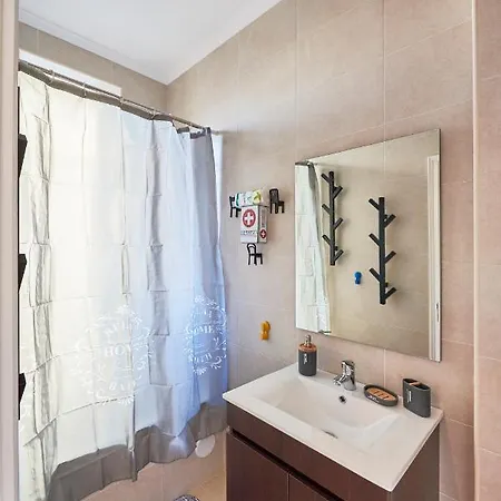 New!! Hearth Apartment Lisbon